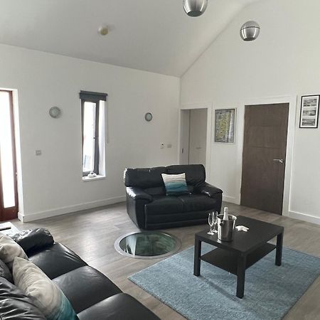 Fitzy'S Bunker - Modern Beach Apartment Ardglass Exteriér fotografie