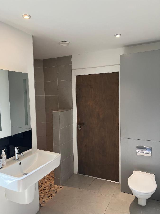 Fitzy'S Bunker - Modern Beach Apartment Ardglass Exteriér fotografie